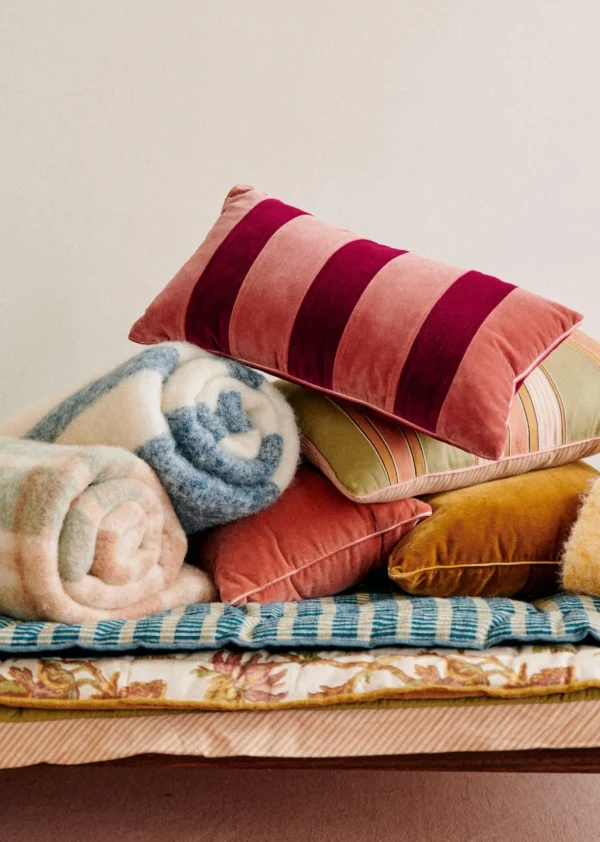 Coussin Rayures Velours - Petit Modèle
